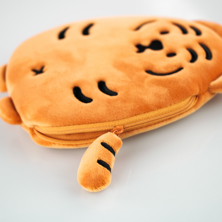 Tiger Flat Pouch