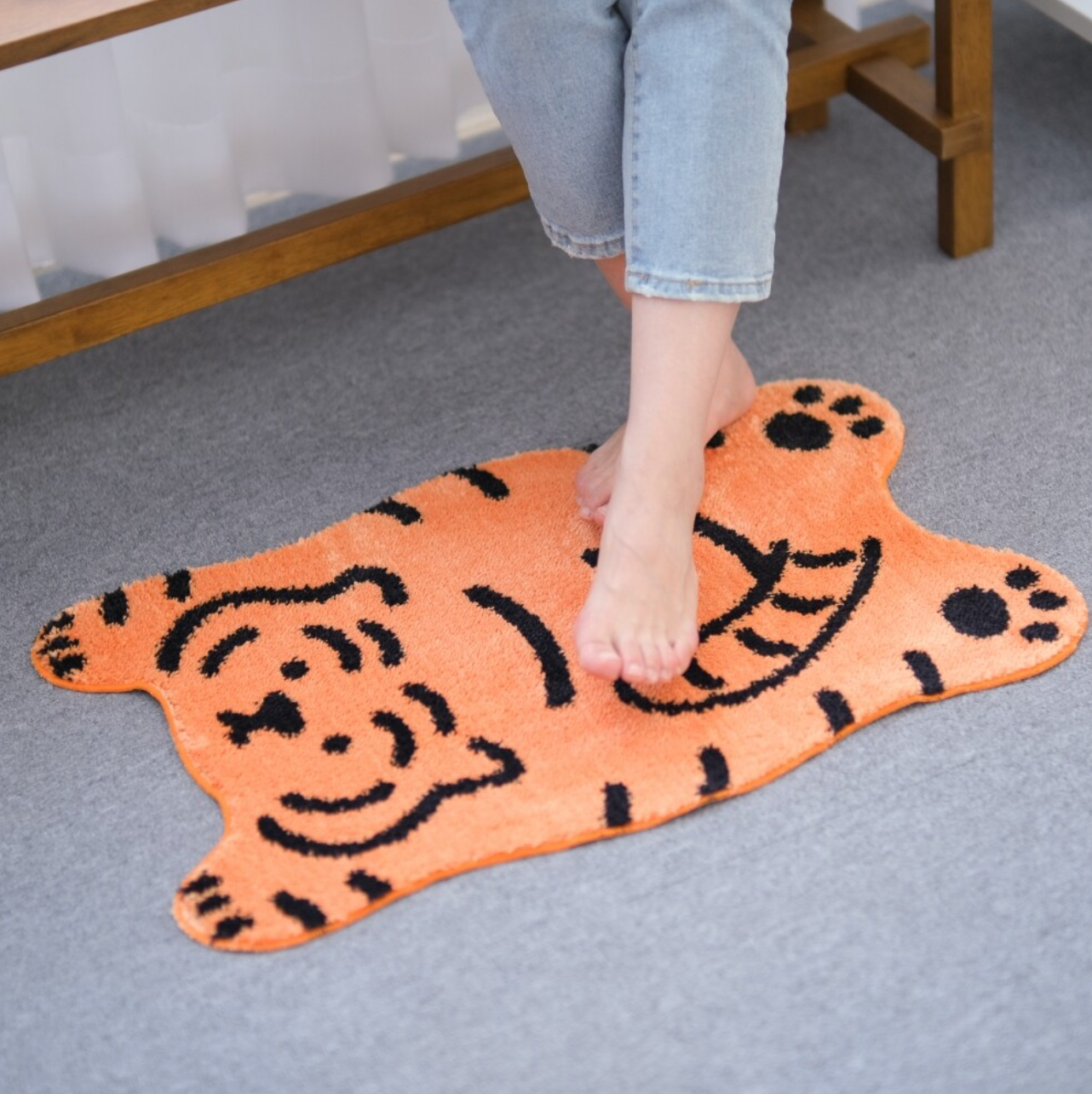 Plop Down Tiger Rug