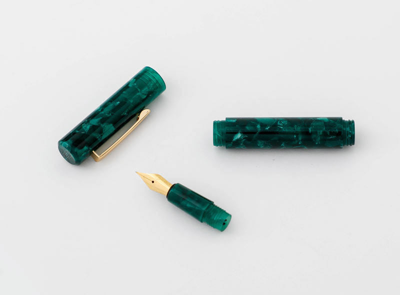 Attache Marbled Fountain Pen